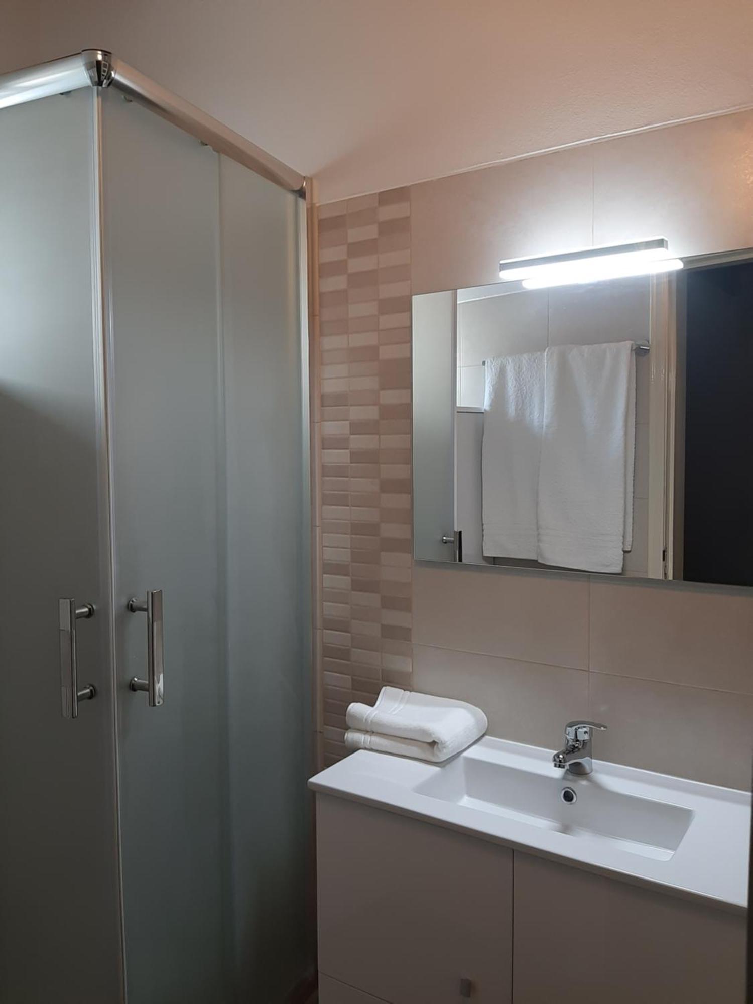 Апартаменти Alojamento Ferreira - Apartamento C Сантіагу-ду-Касен Екстер'єр фото